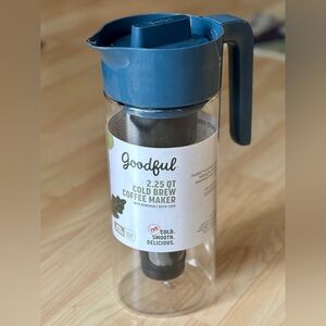 Goodful 2.25 QT Cold Brew Coffee Maker with Removable Brew Core